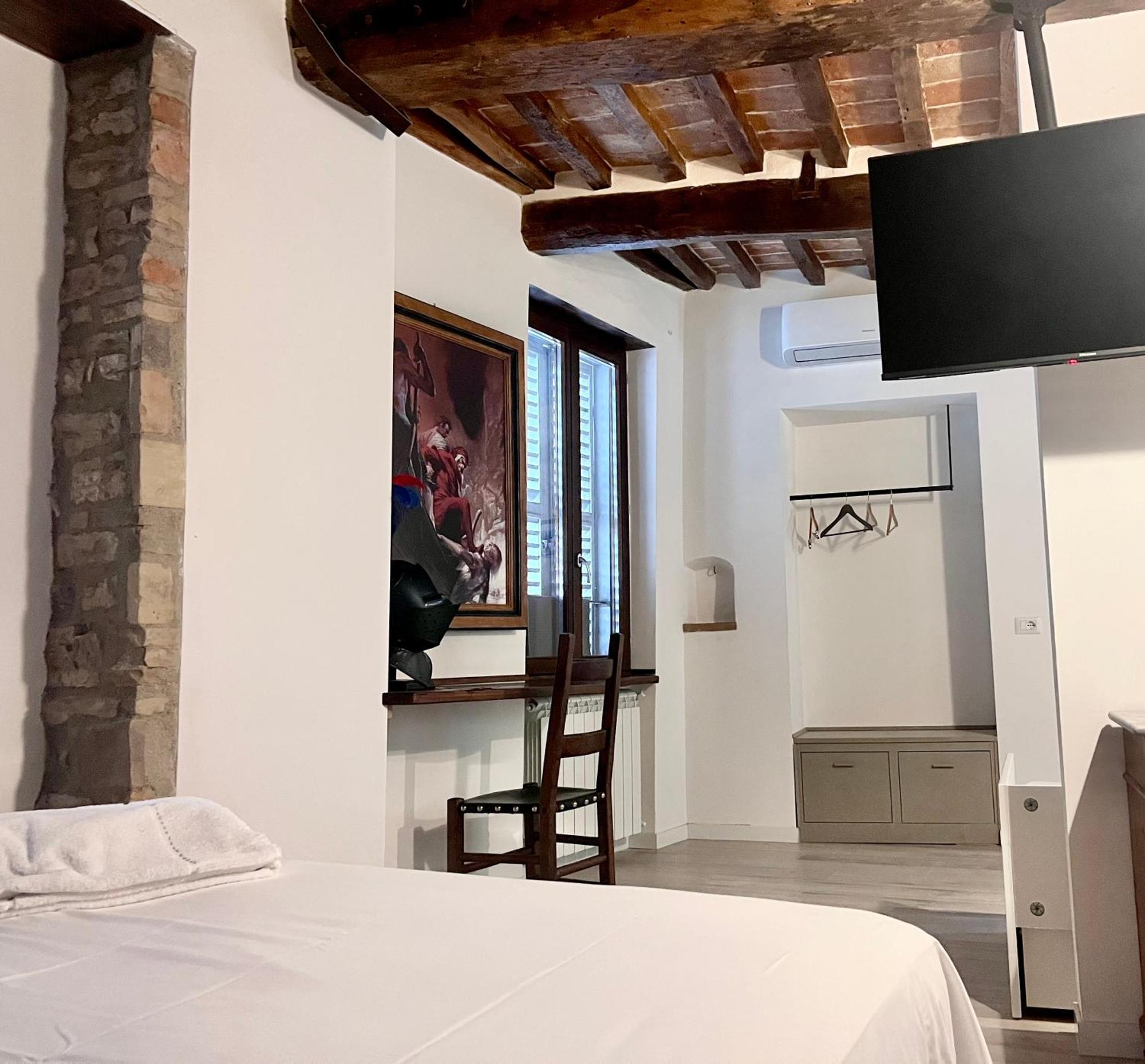 Bed and Breakfast L'Inferno Di Dante Gubbio Exterior foto